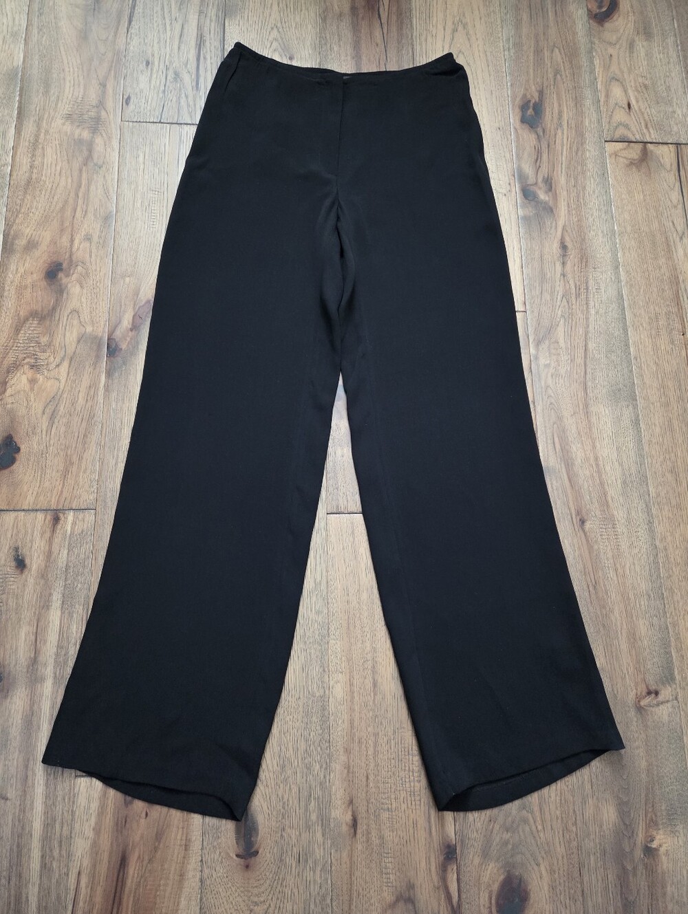 Eileen Fisher 100% Silk Flowy Pants